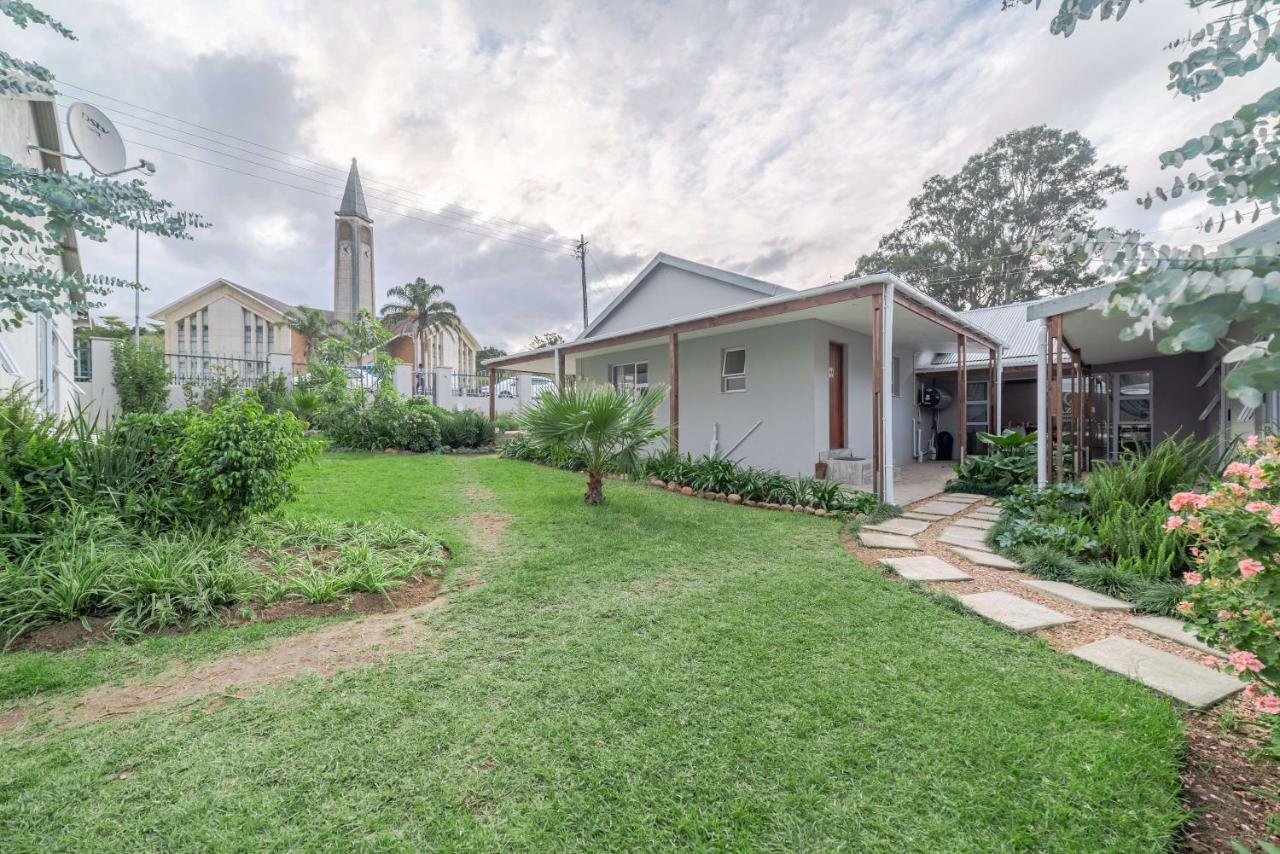 סוולנדאם Azaria Guesthouse מראה חיצוני תמונה